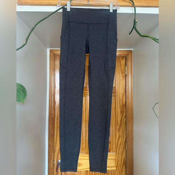Lululemon Speed Up Tight 28" Size 4 Luxtreme Knit Heathered Black Herringbone - Picture 7 of 16